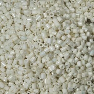 Cut Cream Cut, green moti, Glass Beads, seed beads lustur, round rocailles,